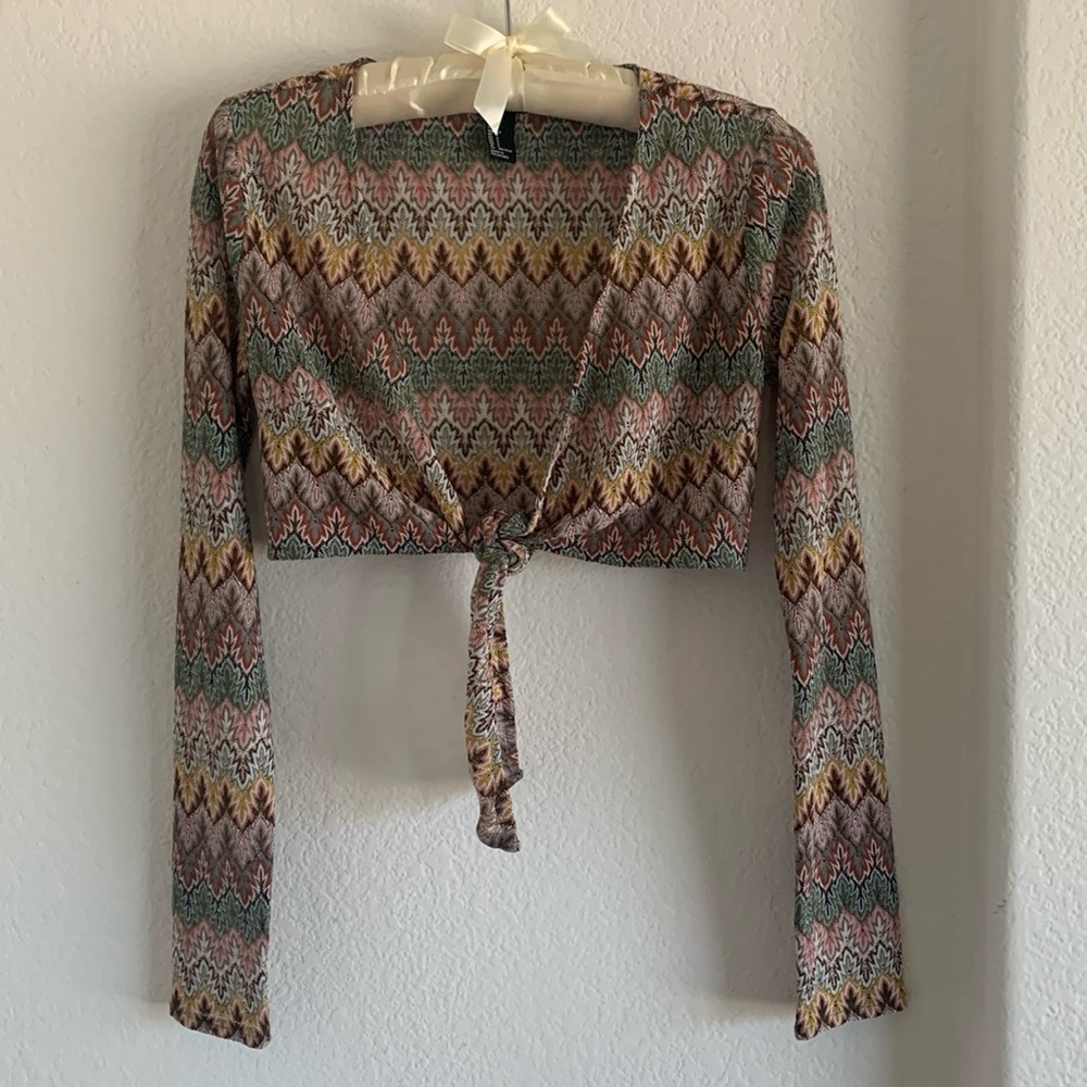 F21 wrap crop